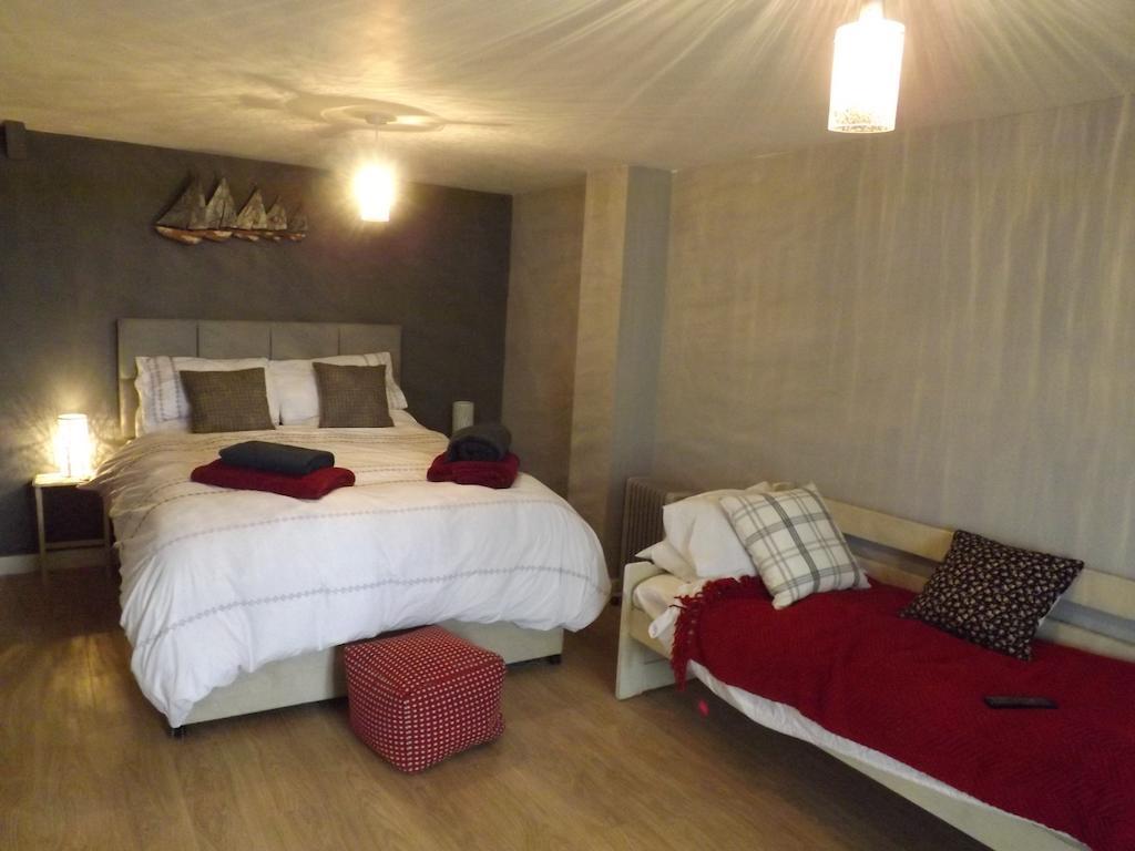 The Swallows Guest House New Quay  Exteriér fotografie
